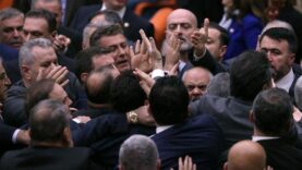 Bütçe maratonu gergin başladı! Vekiller birbirine girdi