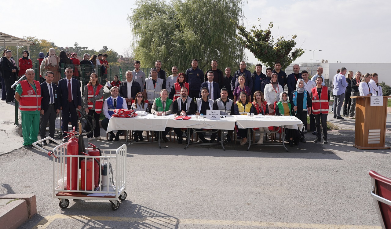 Malatya Eğitim ve Araştırma Hastanesi Destek Hizmetleri Müdürü Mehmet Soylu tatbikat açıklaması