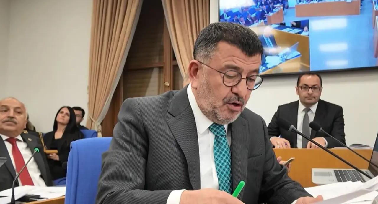 Veli Ağbaba’nın Plan ve Bütçe Komisyonu’nda Malatyaspor ve deprem bölgesi kulüplerine destek talebini iletmesi