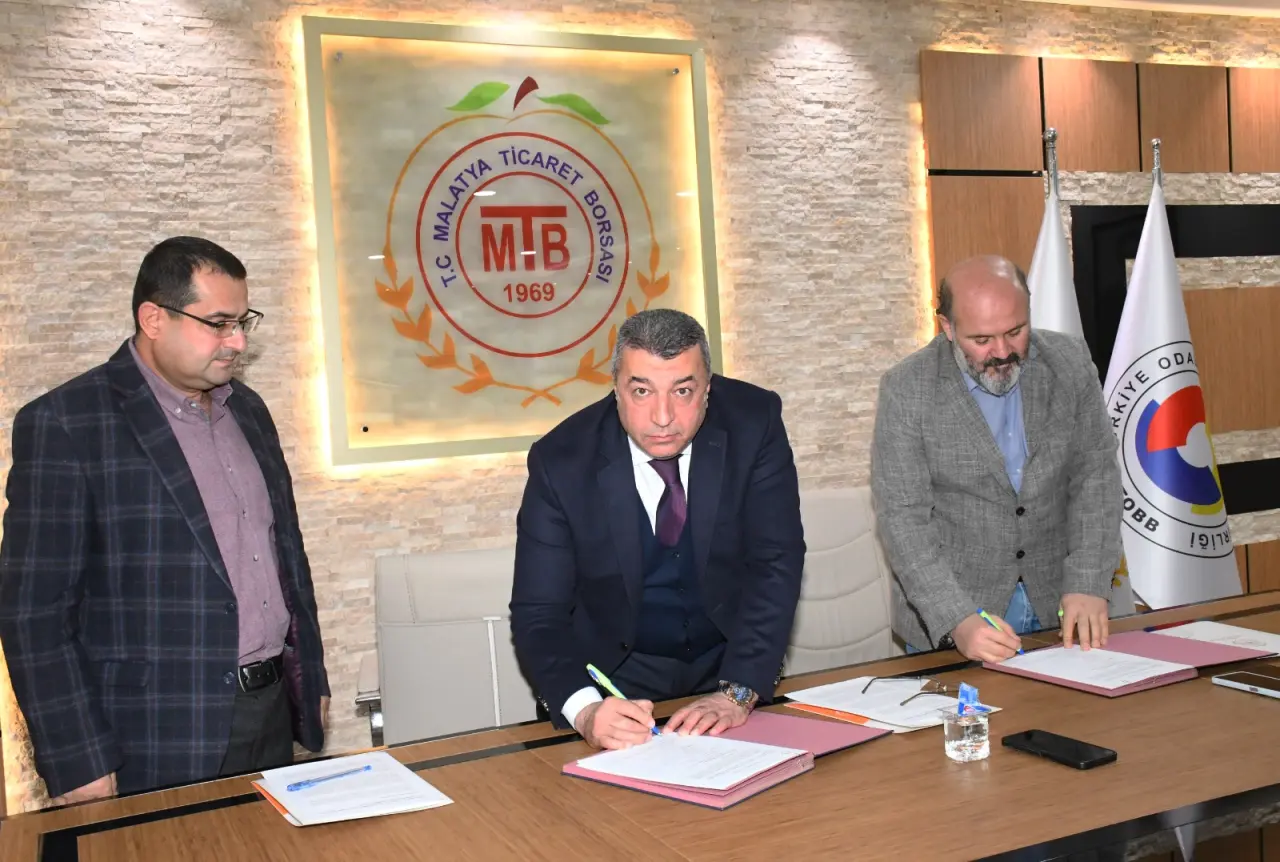 12 Nisan zirai donunun Malatya’daki tarımsal etkilerini inceleyen uzman ekiplerin değerlendirme çalışmaları